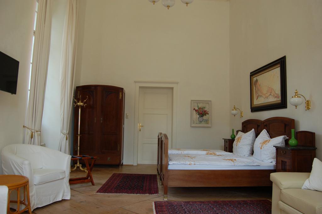 Gaestehaus Schloss Aschach Aschach an der Donau Cameră foto